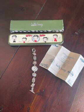 Vintage Betty Boop Fossil Charm Watch